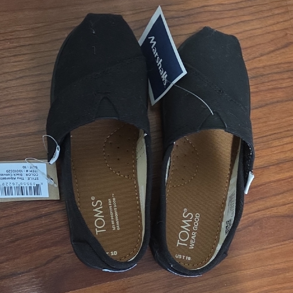 Toms Black Classic Canvas Slip-On Flats